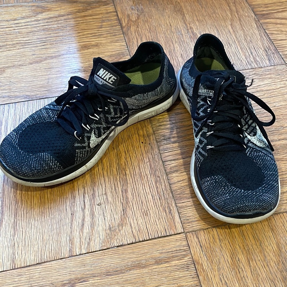 Women’s Nike Free 4.0 Flynit size 7.5